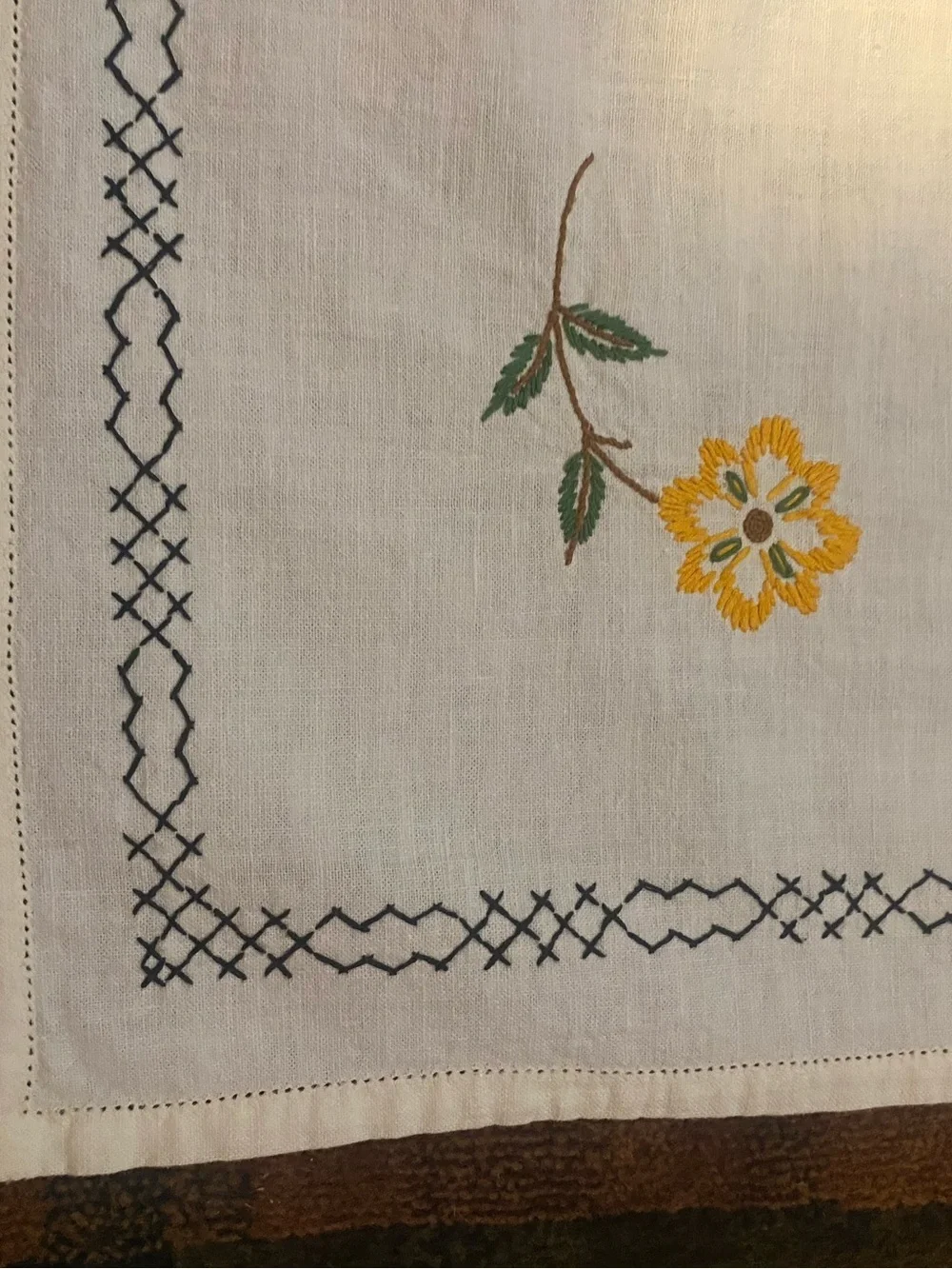 Embroidered White Tablecloth with Americana Motif 48”x 62”